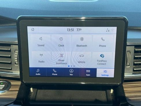 Used 2021 Ford Explorer Limited w/ Equipment Group 301A image 14