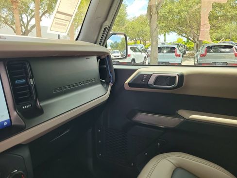 Used 2022 Ford Bronco Wildtrak AWD/4WD image 30