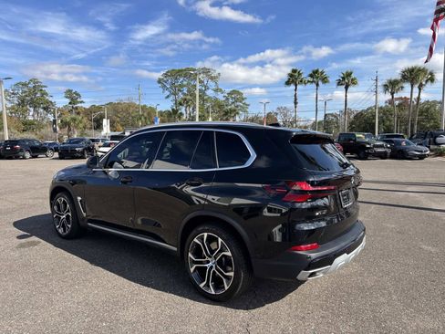 Used 2025 BMW X5 sDrive40i w/ Premium Package image 7