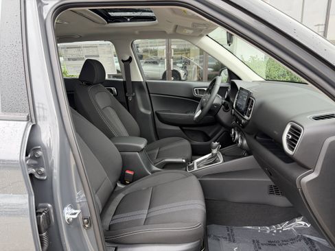 New 2026 Hyundai Venue SEL image 20