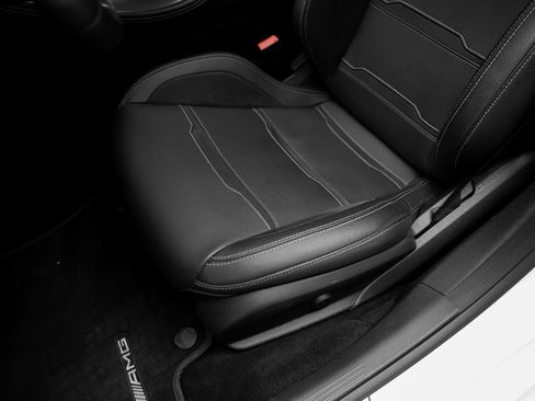 Used 2021 Mercedes-Benz AMG GT 43 image 70