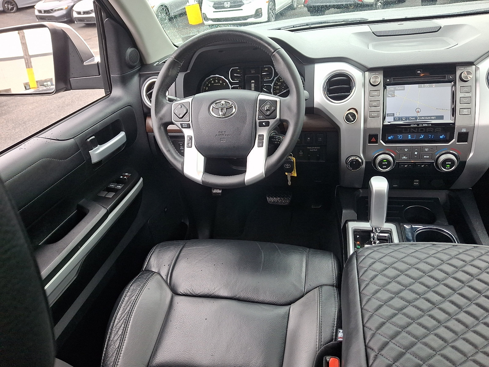 Used 2018 Toyota Tundra Limited w/ Limited Premium Package AWD/4WD image 10