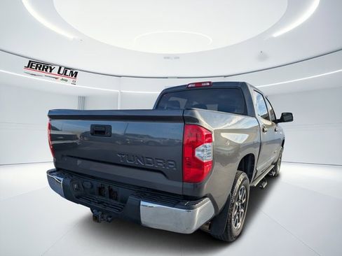 Used 2018 Toyota Tundra SR5 image 3