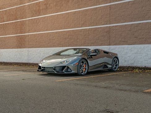 Used 2024 Lamborghini Huracan EVO image 31