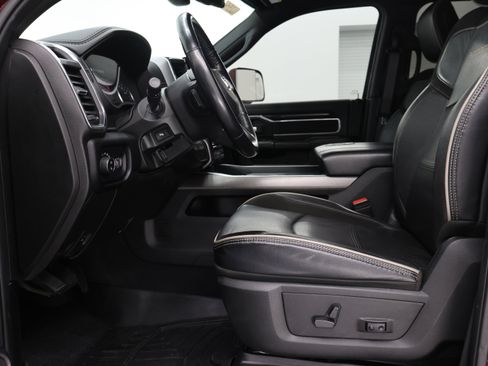 Used 2022 RAM 3500 Laramie AWD/4WD image 8