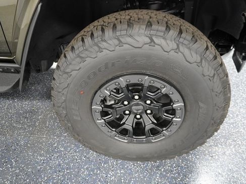 New 2025 Ford Bronco Raptor w/ Interior Carbon Fiber Pack image 27