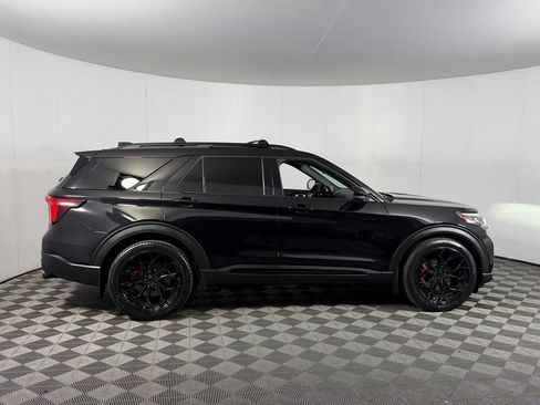 Used 2025 Ford Explorer ST AWD/4WD image 7
