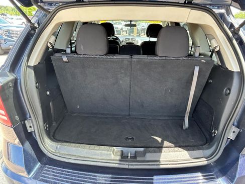 Used 2018 Dodge Journey SE w/ Connectivity Group FWD image 18