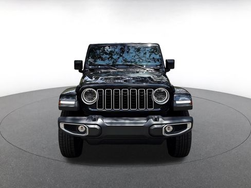 Used 2025 Jeep Wrangler Unlimited Sahara AWD/4WD image 2