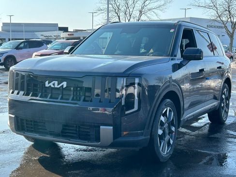 New 2027 Kia Telluride S image 3