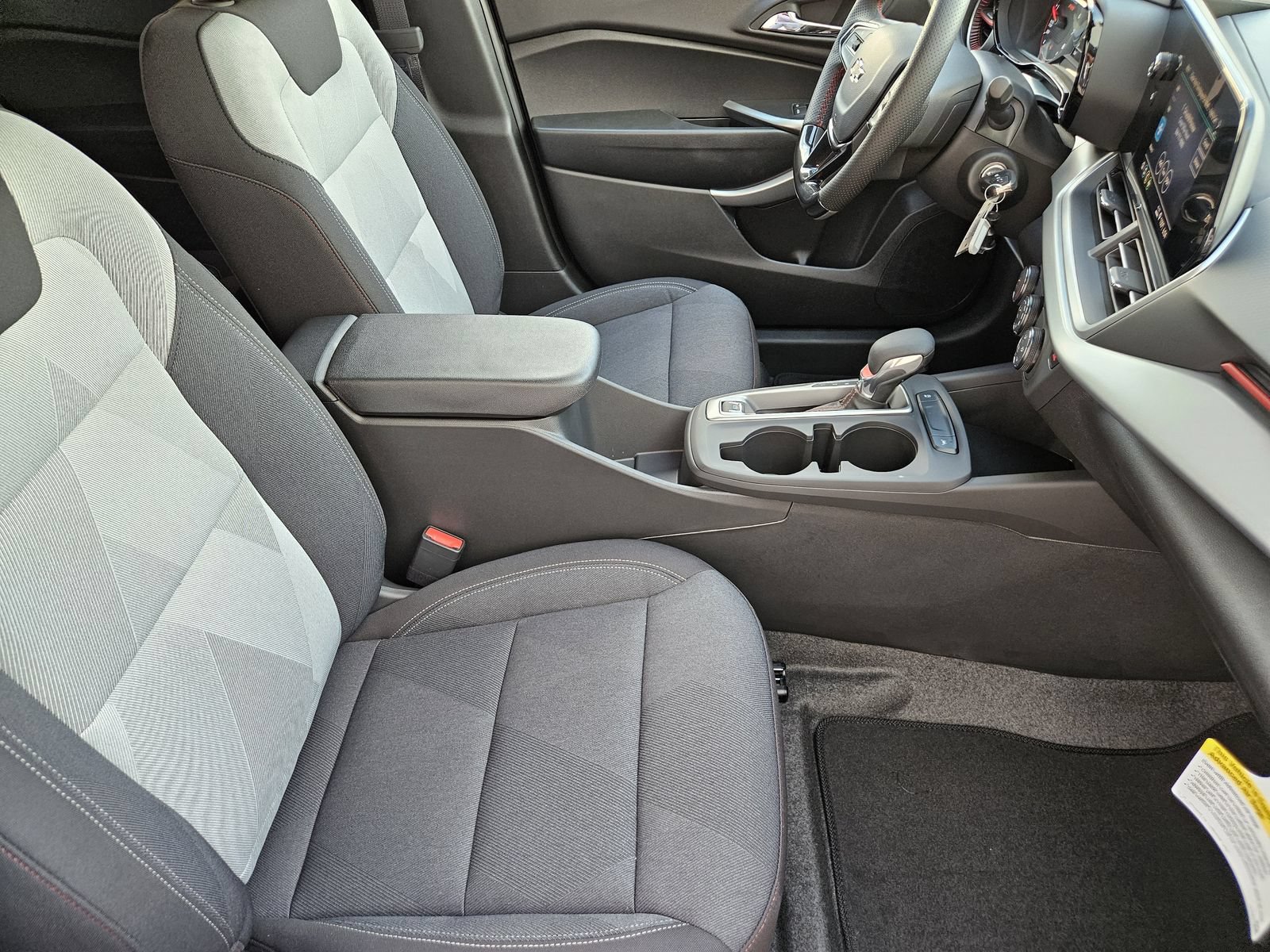 New 2026 Chevrolet Trax RS w/ Driver Confidence Package FWD image 16