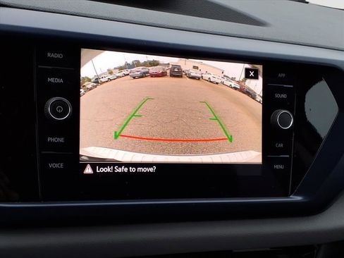 Used 2023 Volkswagen Taos SE image 14