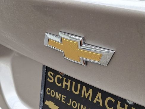 Used 2022 Chevrolet Malibu LT image 28