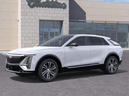 New 2026 Cadillac Lyriq Premium Luxury w/ LPO, Premium Carpet Package RWD image 2