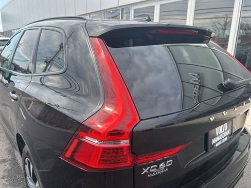 Used 2025 Volvo XC60 B5 Plus w/ Climate Package image 10