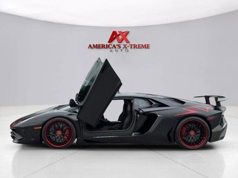 Used 2017 Lamborghini Aventador LP 750-4 Superveloce AWD/4WD image 12