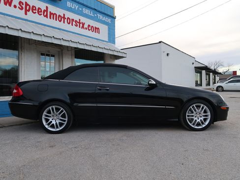 Used 2008 Mercedes-Benz CLK 350 Cabriolet image 4