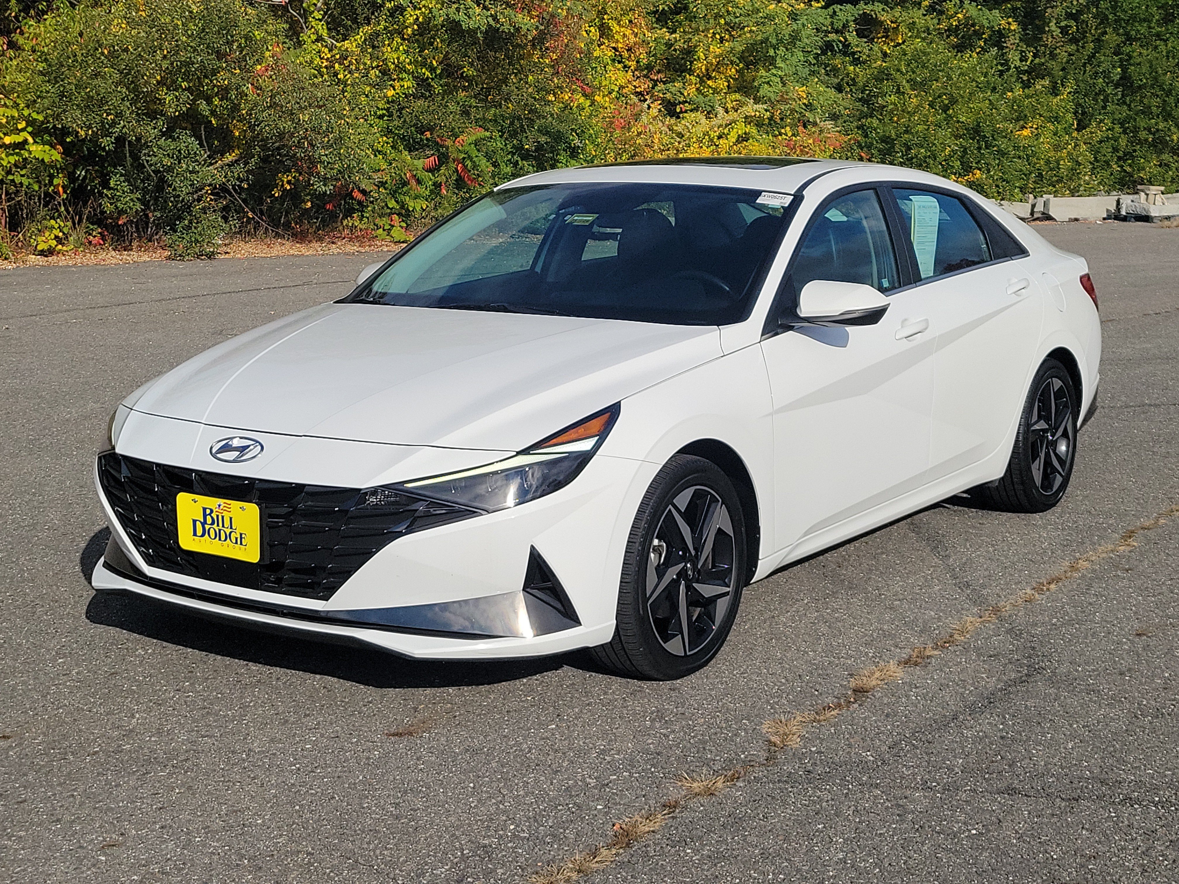 Used 2023 Hyundai Elantra Limited FWD image 1