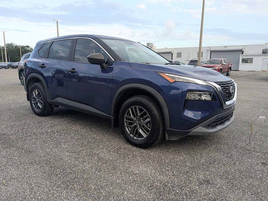 Used 2023 Nissan Rogue S FWD image 3