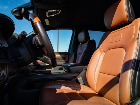 Used 2019 RAM 1500 Laramie Longhorn image 16