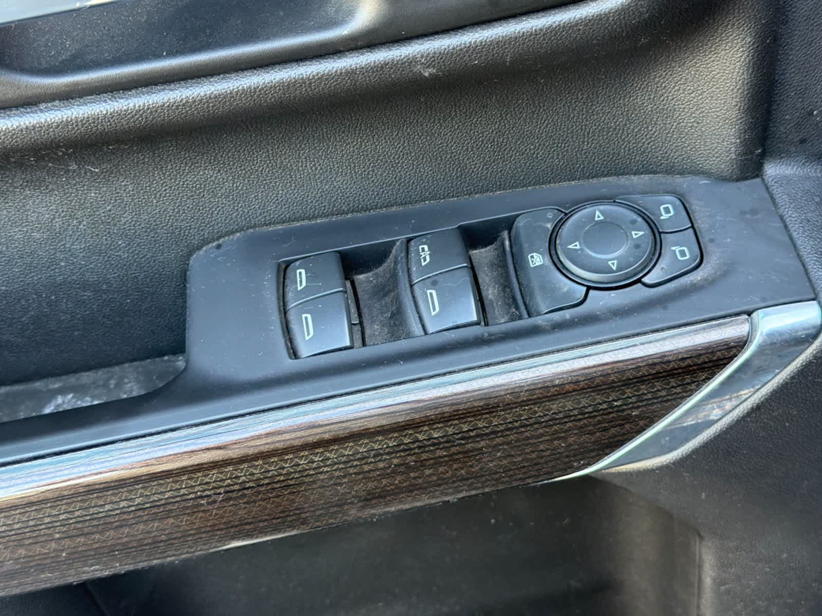 Used 2022 Chevrolet Silverado 1500 LT Trail Boss w/ LT Trail Boss Premium Package AWD/4WD image 13