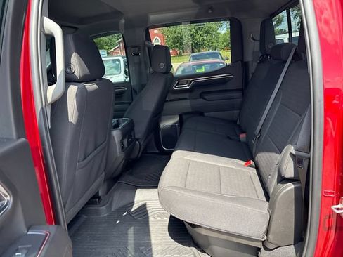 Used 2024 Chevrolet Silverado 1500 LT AWD/4WD image 19