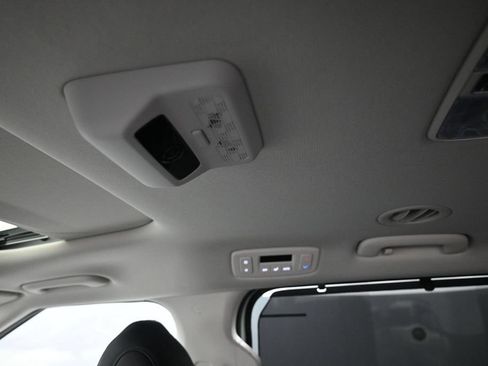 New 2026 Kia Carnival SX w/ SX Dark Edition Package FWD image 21