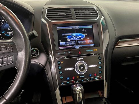 Used 2016 Ford Explorer Platinum AWD/4WD image 9