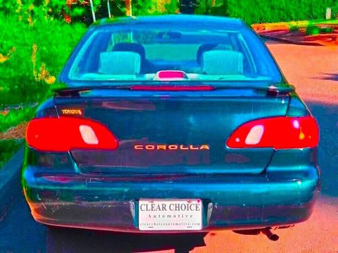 Used 1999 Toyota Corolla LE image 10