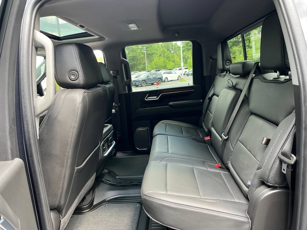 Used 2024 GMC Sierra 2500 Denali w/ Denali Reserve Package AWD/4WD image 22