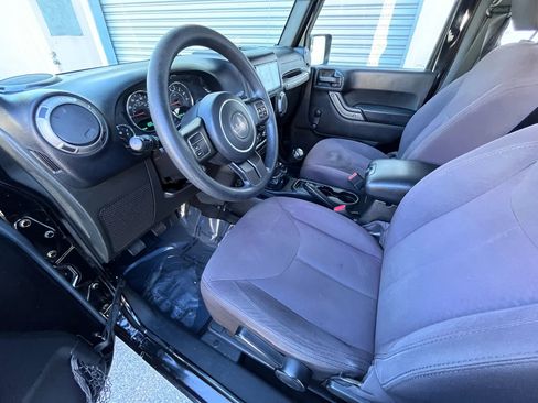 Used 2015 Jeep Wrangler Sport image 9