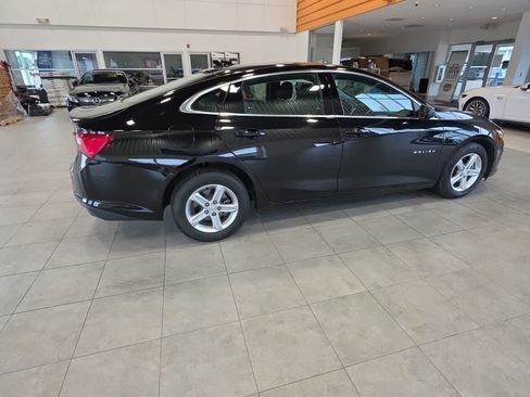 Used 2024 Chevrolet Malibu LT FWD image 7