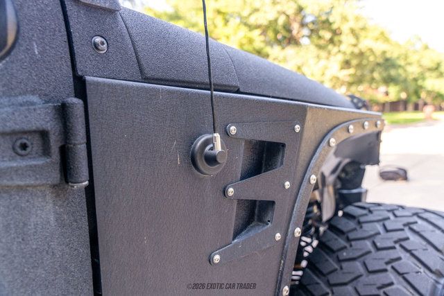Used 2017 Jeep Wrangler Unlimited Rubicon w/ Connectivity Group AWD/4WD image 96