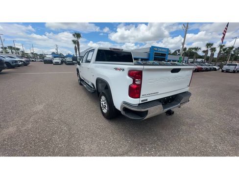 Used 2025 Chevrolet Silverado 2500 LT w/ Convenience Package AWD/4WD image 6