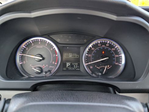 Used 2014 Toyota Highlander LE image 10