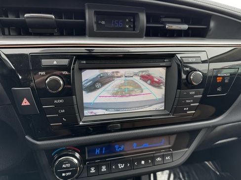 Used 2014 Toyota Corolla LE image 4