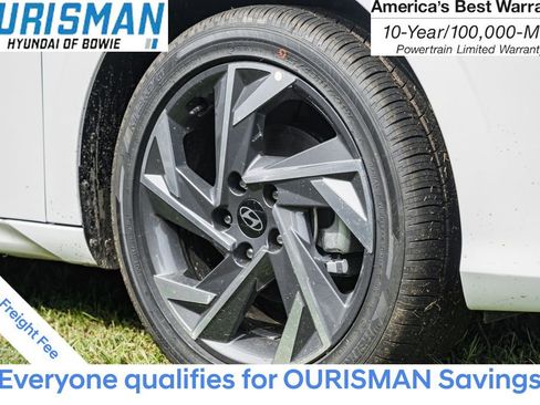 New 2025 Hyundai Elantra Limited image 11