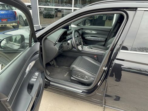 Used 2024 Genesis GV70 3.5T Sport w/ Sport Advanced Package image 5