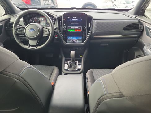 Used 2025 Subaru Forester Premium image 14