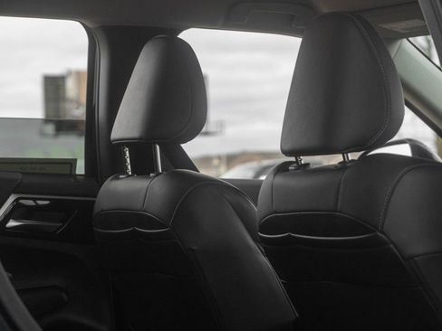 Used 2024 Mitsubishi Outlander SE Black Edition image 50