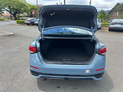 Used 2024 Nissan Sentra SR FWD image 11