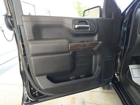 Used 2019 Chevrolet Silverado 1500 LT w/ All-Star Edition AWD/4WD image 43