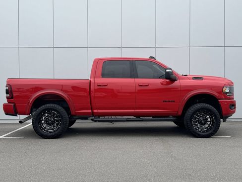 Used 2024 RAM 2500 Big Horn w/ Night Edition AWD/4WD image 6