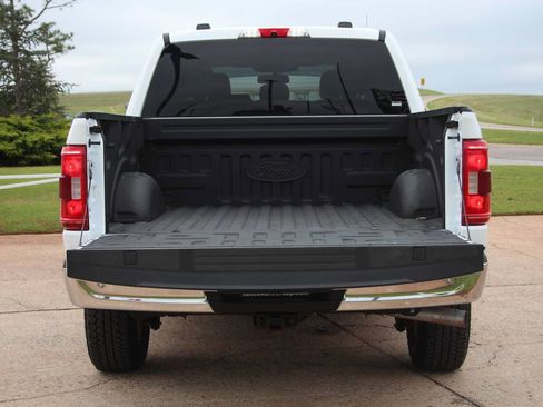 Used 2022 Ford F150 XLT w/ Equipment Group 301A Mid AWD/4WD image 10