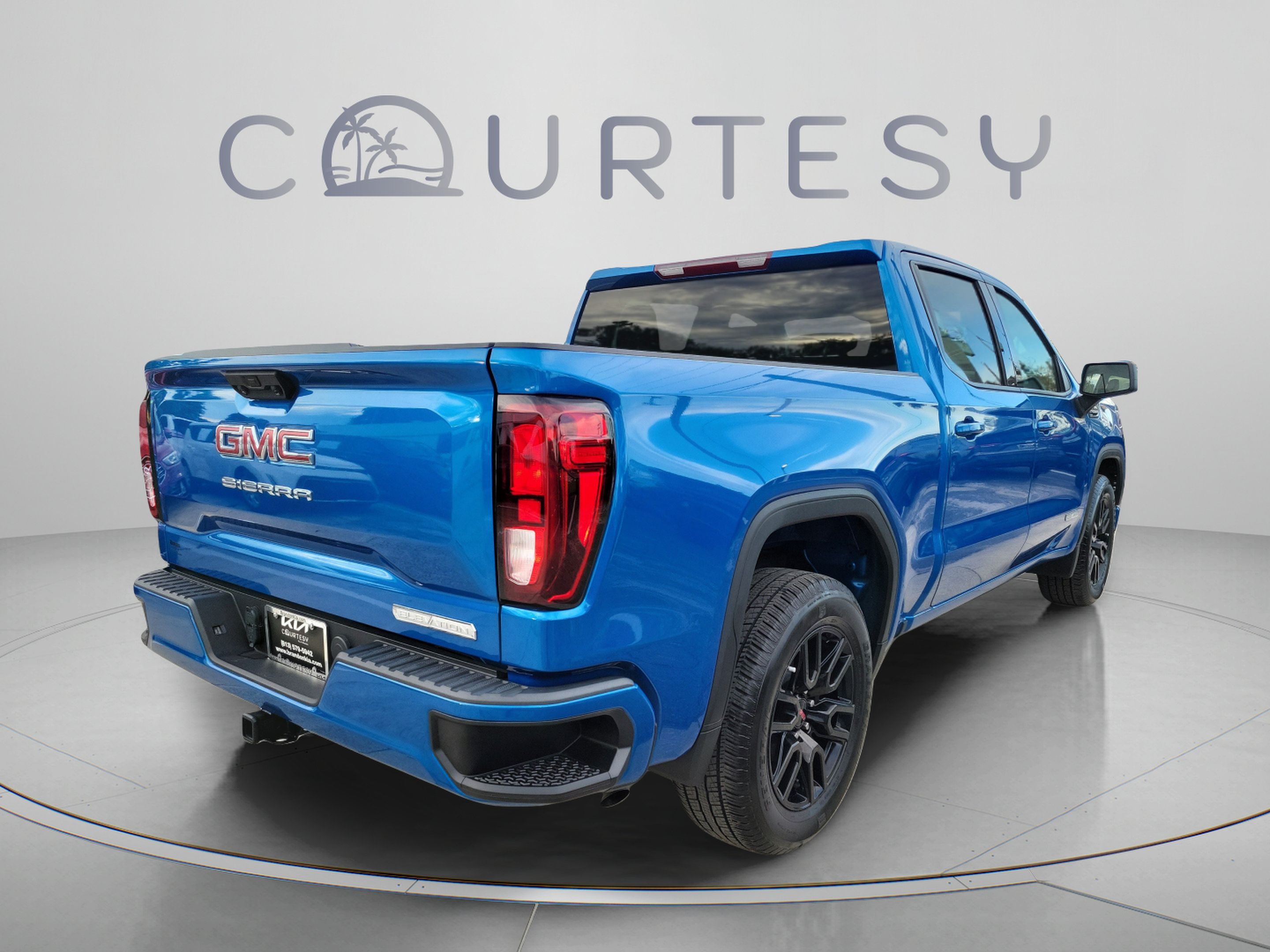 Used 2024 GMC Sierra 1500 Elevation RWD image 3