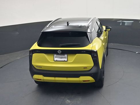 Used 2025 Nissan Kicks SR w/ SR Premium Package FWD image 36