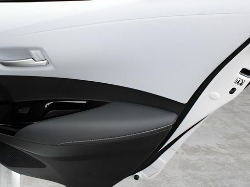 Used 2024 Toyota Corolla SE image 23