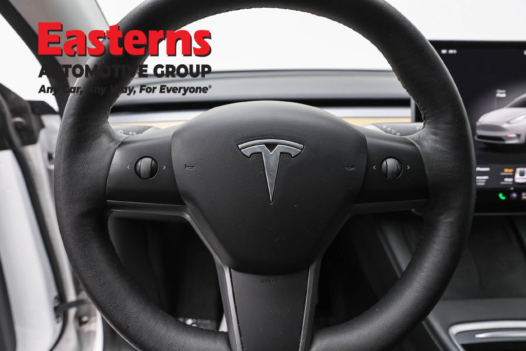 Used 2022 Tesla Model Y Long Range AWD/4WD image 11