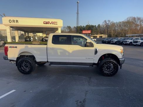 Used 2020 Ford F250 Lariat w/ Lariat Value Package image 6