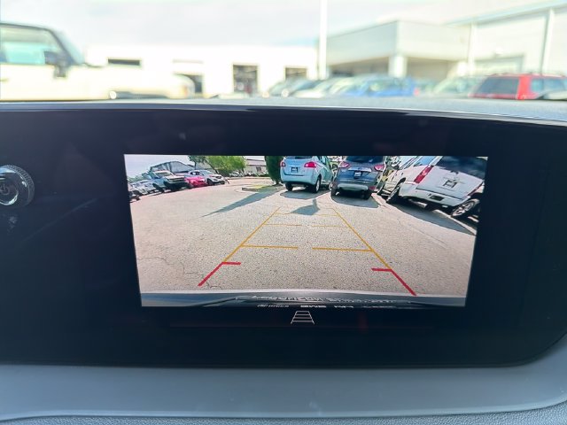 Used 2024 Buick Encore GX Preferred w/ Comfort Package FWD image 13
